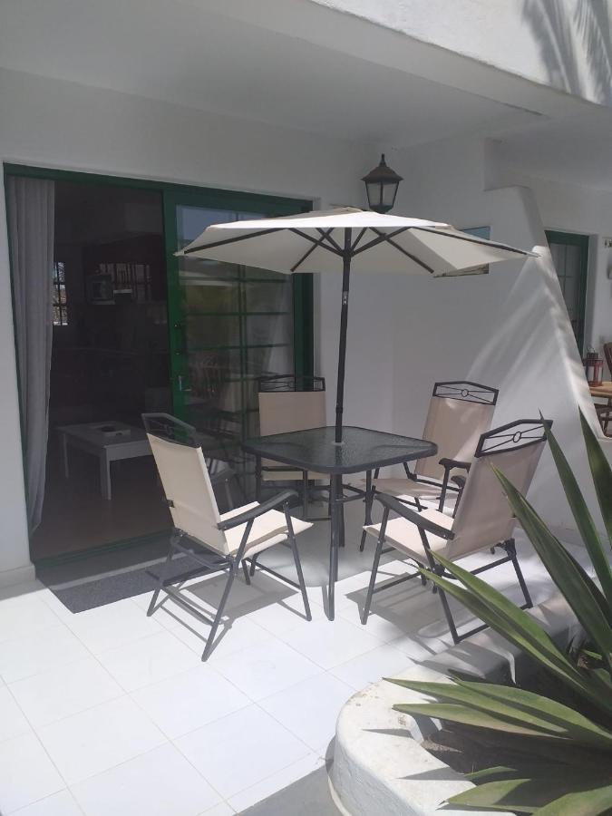 Apartment Duplex -The Sunny Hut - Swimming Pool - Free Wifi & Ac- Residence Las Marinas Puerto del Carmen  Exteriör bild
