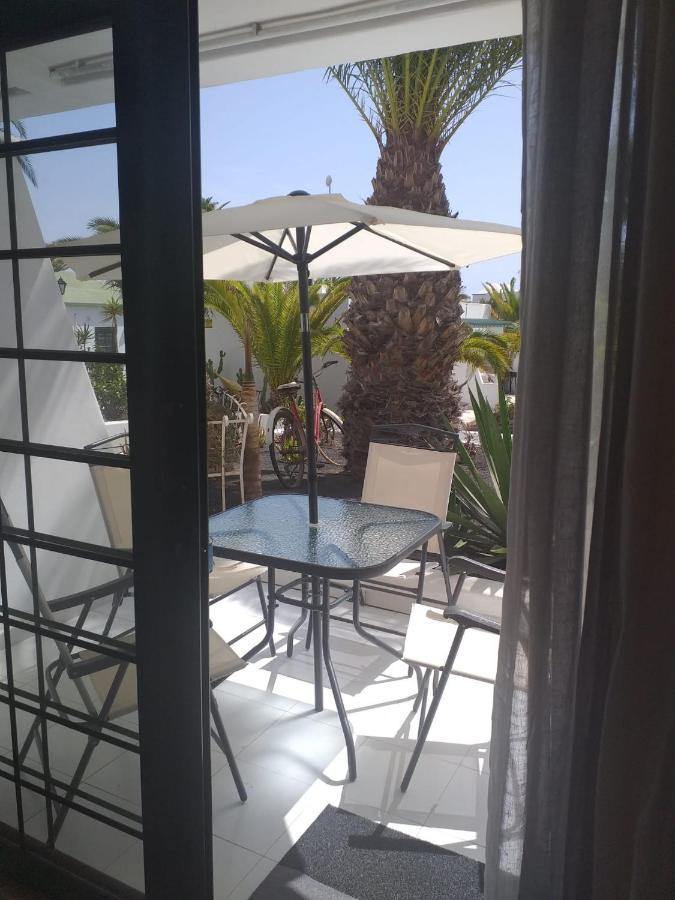 Apartment Duplex -The Sunny Hut - Swimming Pool - Free Wifi & Ac- Residence Las Marinas Puerto del Carmen  Exteriör bild