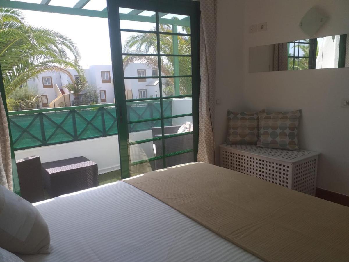 Apartment Duplex -The Sunny Hut - Swimming Pool - Free Wifi & Ac- Residence Las Marinas Puerto del Carmen  Exteriör bild