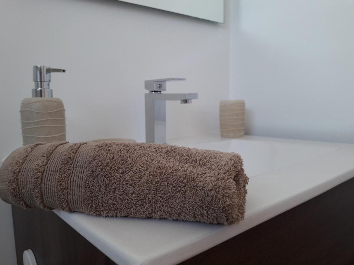 Apartment Duplex -The Sunny Hut - Swimming Pool - Free Wifi & Ac- Residence Las Marinas Puerto del Carmen  Exteriör bild